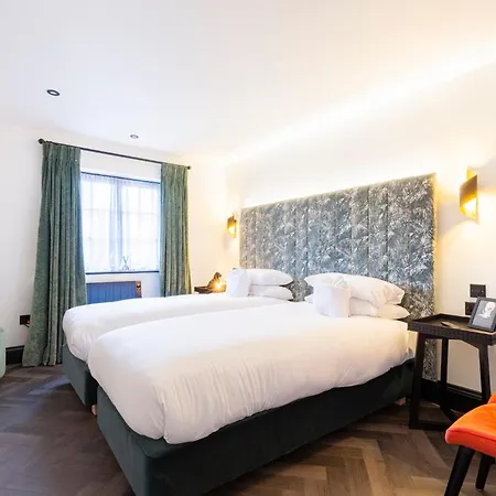 Wainstones מלון 3*